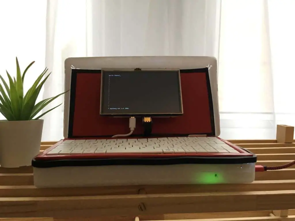 Raspberry Pi Laptop - Image 2