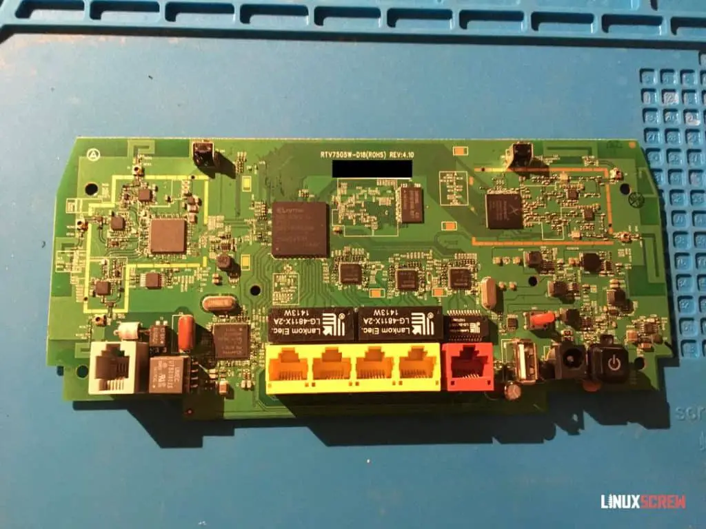 HomeHub 5 circuit board